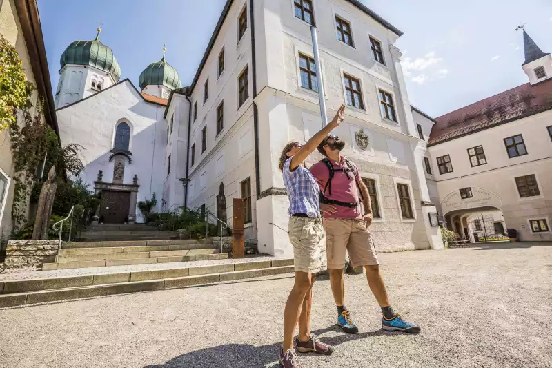 Museen Schlösser Burgen Kloster im Chiemgau