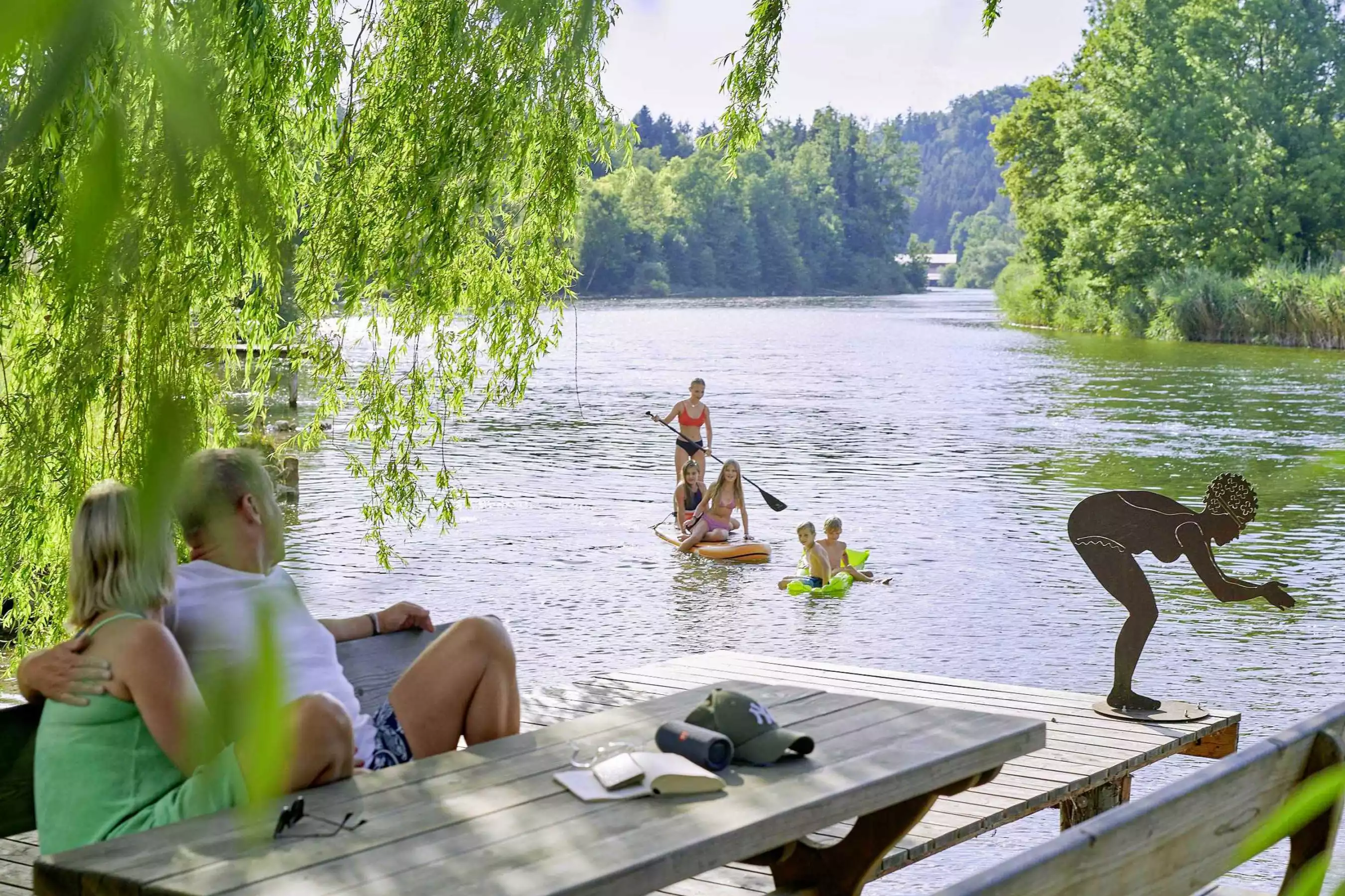 Baden Schwimmen Schlauchboot fahren